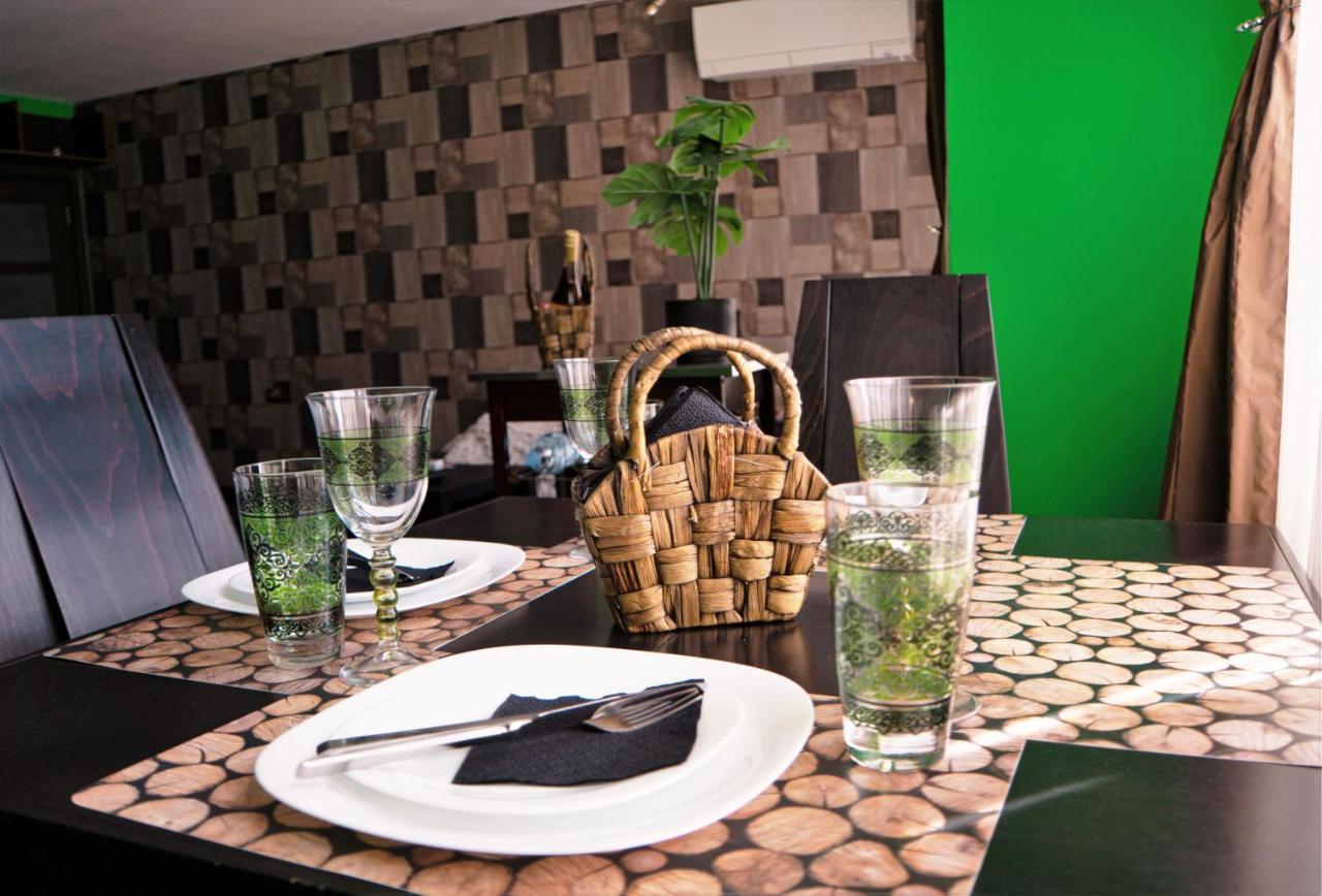 The Green Apartment - Free Parking Sofia Buitenkant foto