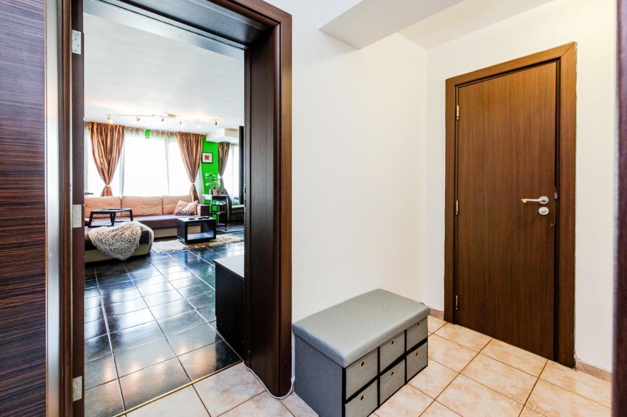 The Green Apartment - Free Parking Sofia Buitenkant foto